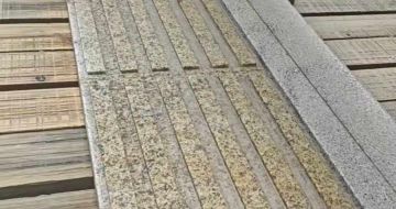 辽宁黄金麻盲道石 盲条