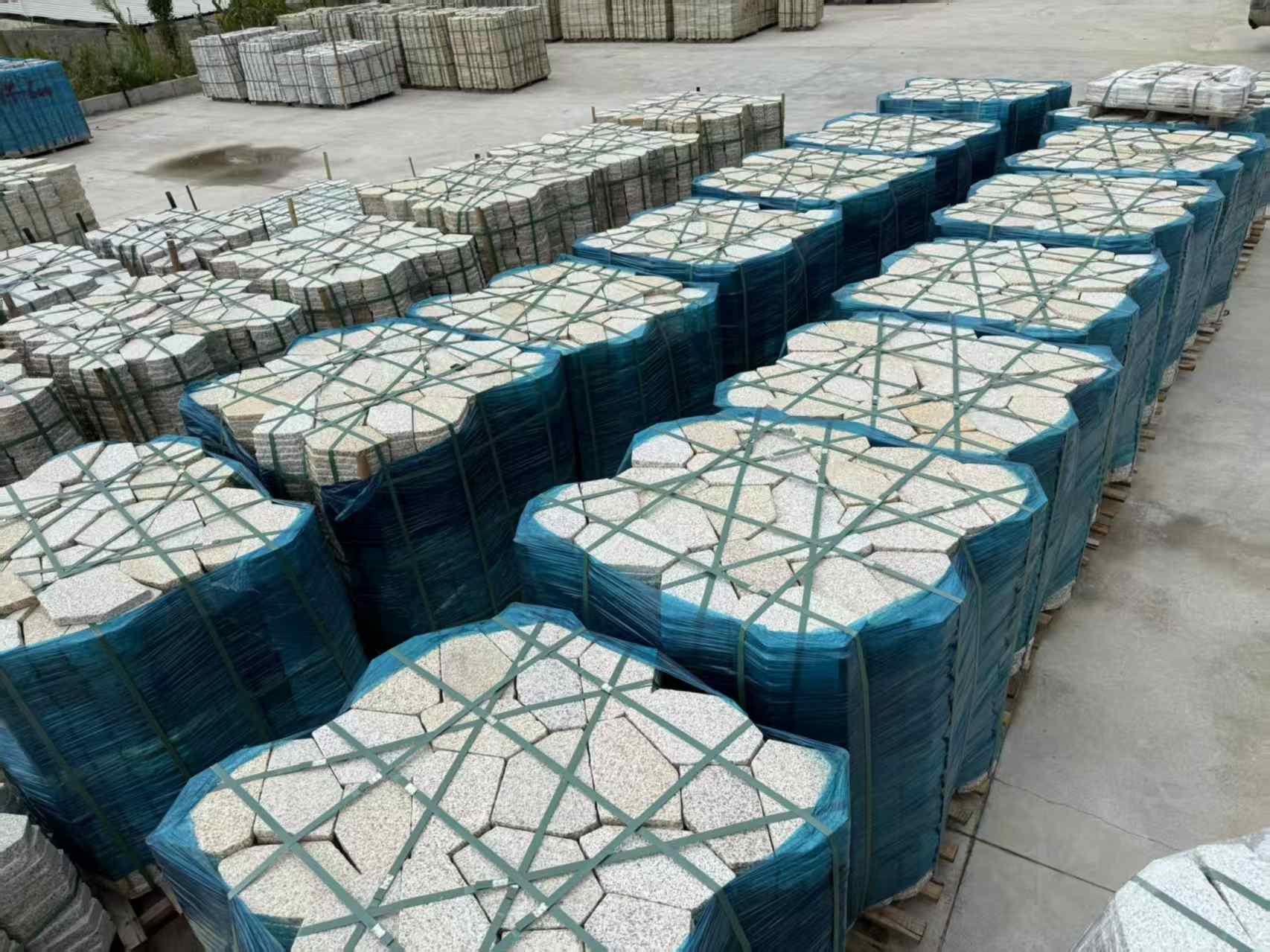辽宁黄金麻冰裂纹 碎拼
