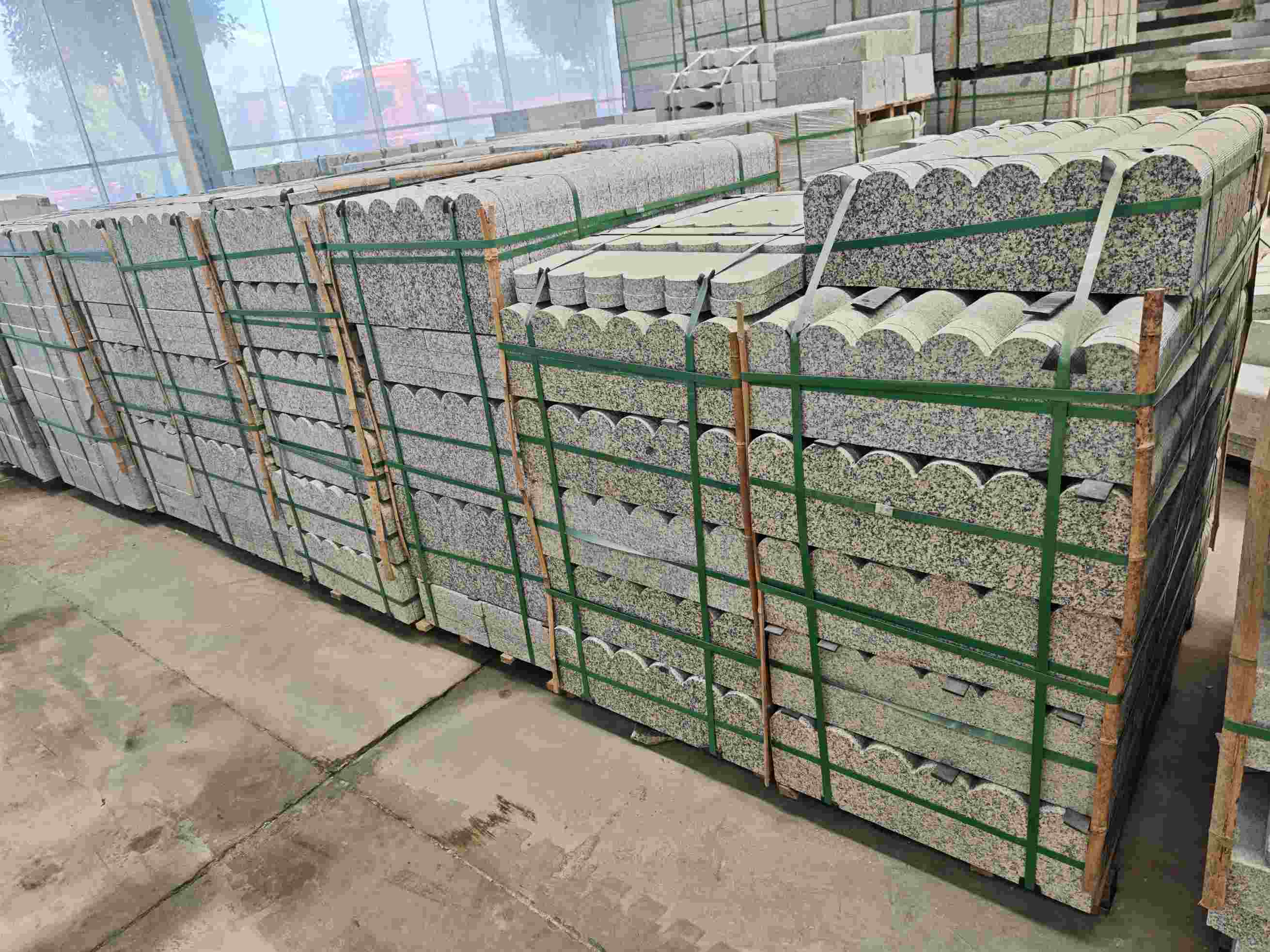 辽宁芝麻白芙蓉白花边石