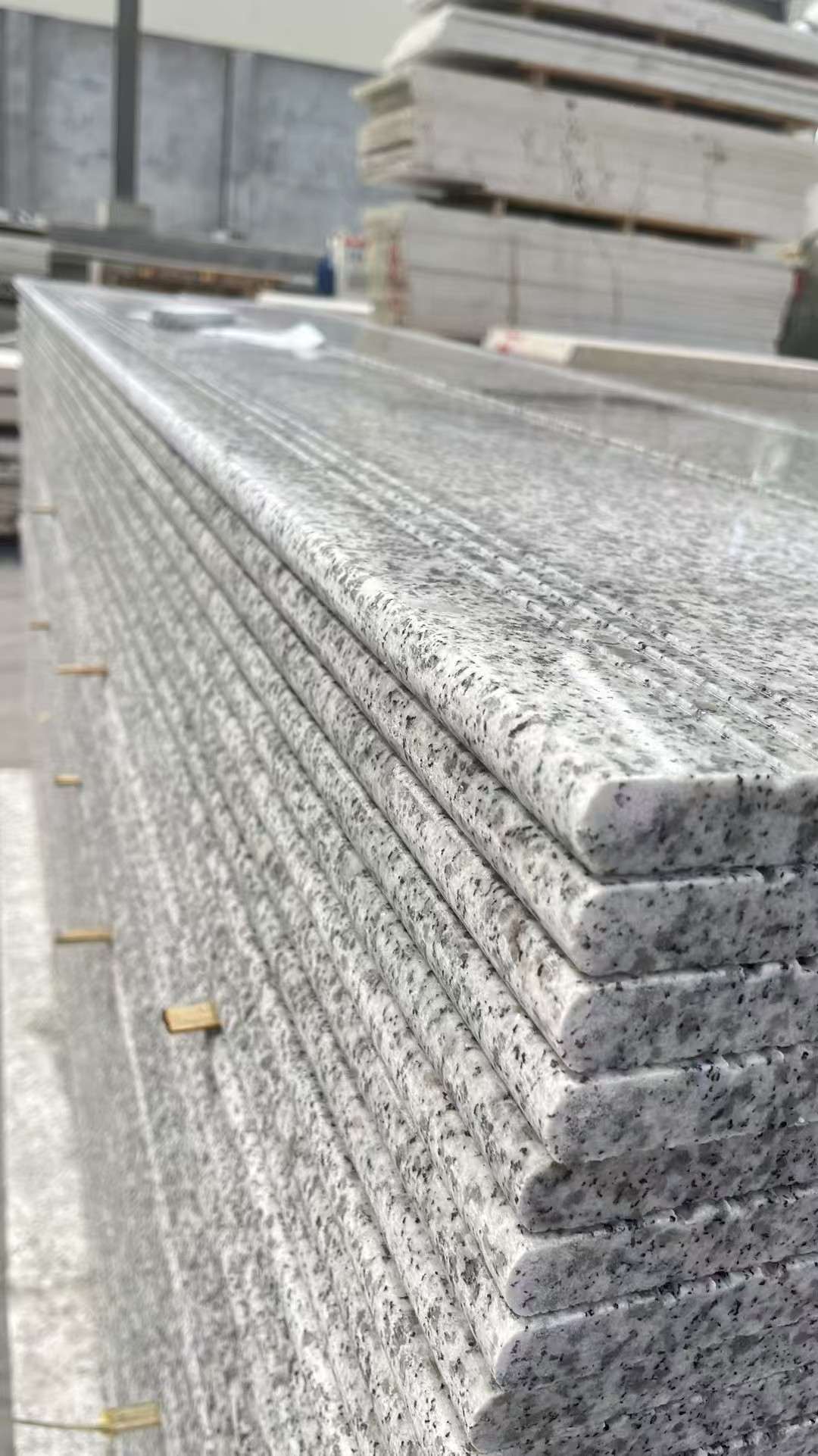 辽宁芝麻白楼梯踏步 花岗岩楼梯板材