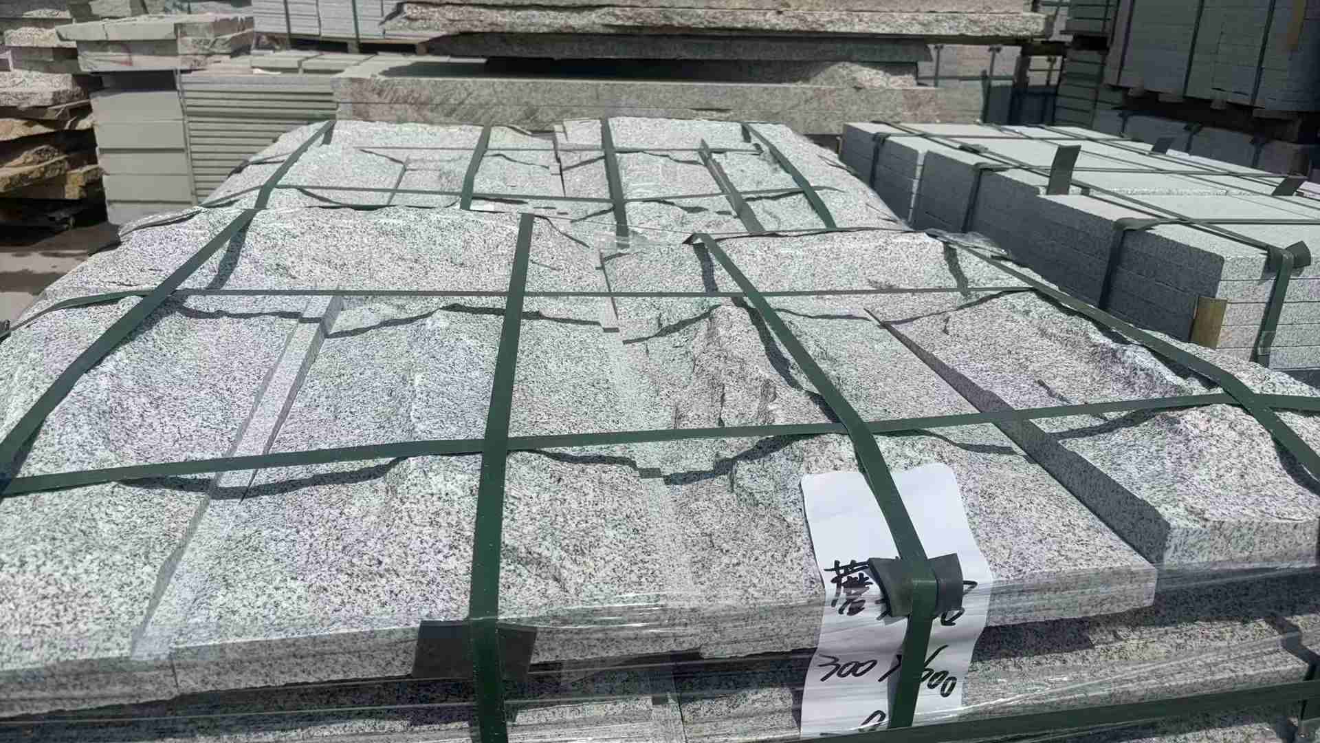 辽宁蘑菇石 自然面