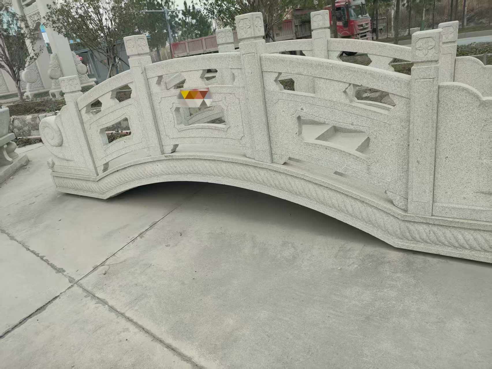 辽宁芝麻白拱桥，石桥